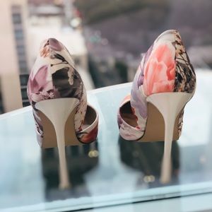 Size 8 Just Fab woman’s shoes in new condition.